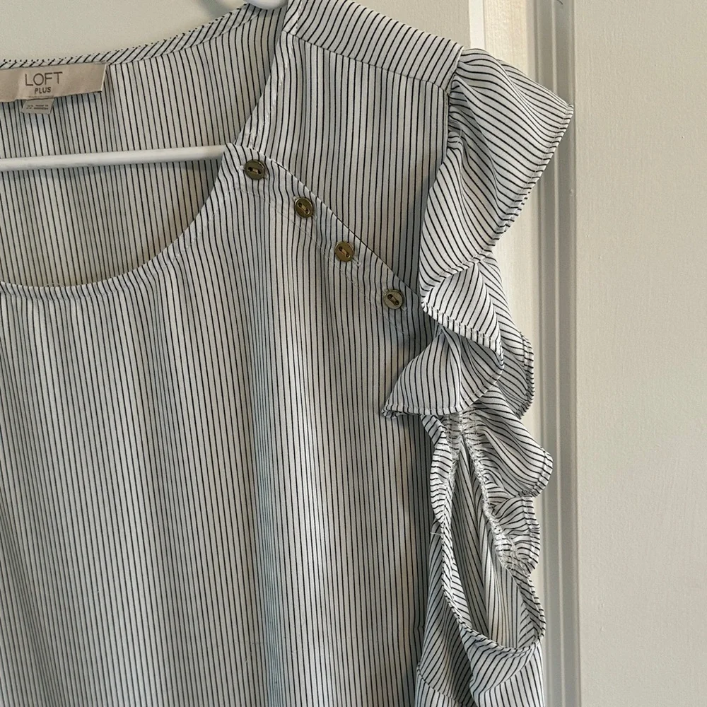 Striped Ruffle Sleeve Shell Top - Gray - Picture 3 of 6
